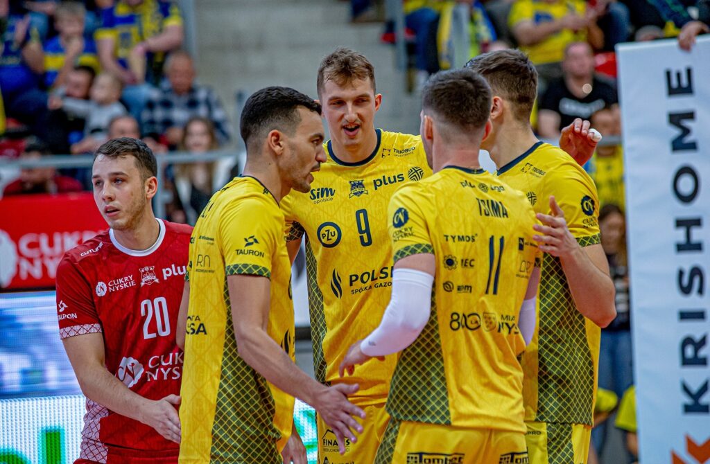 stroje siatkarskie
